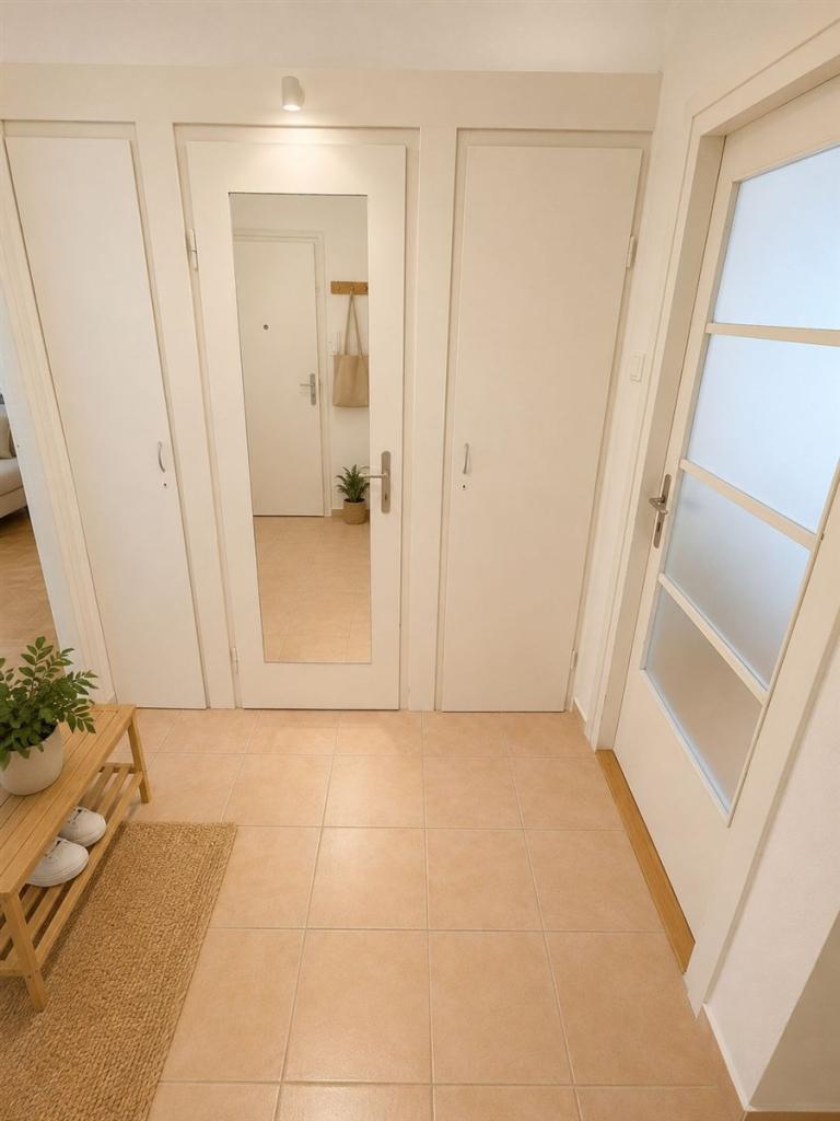 Pronájem bytu 2+1 68 m2