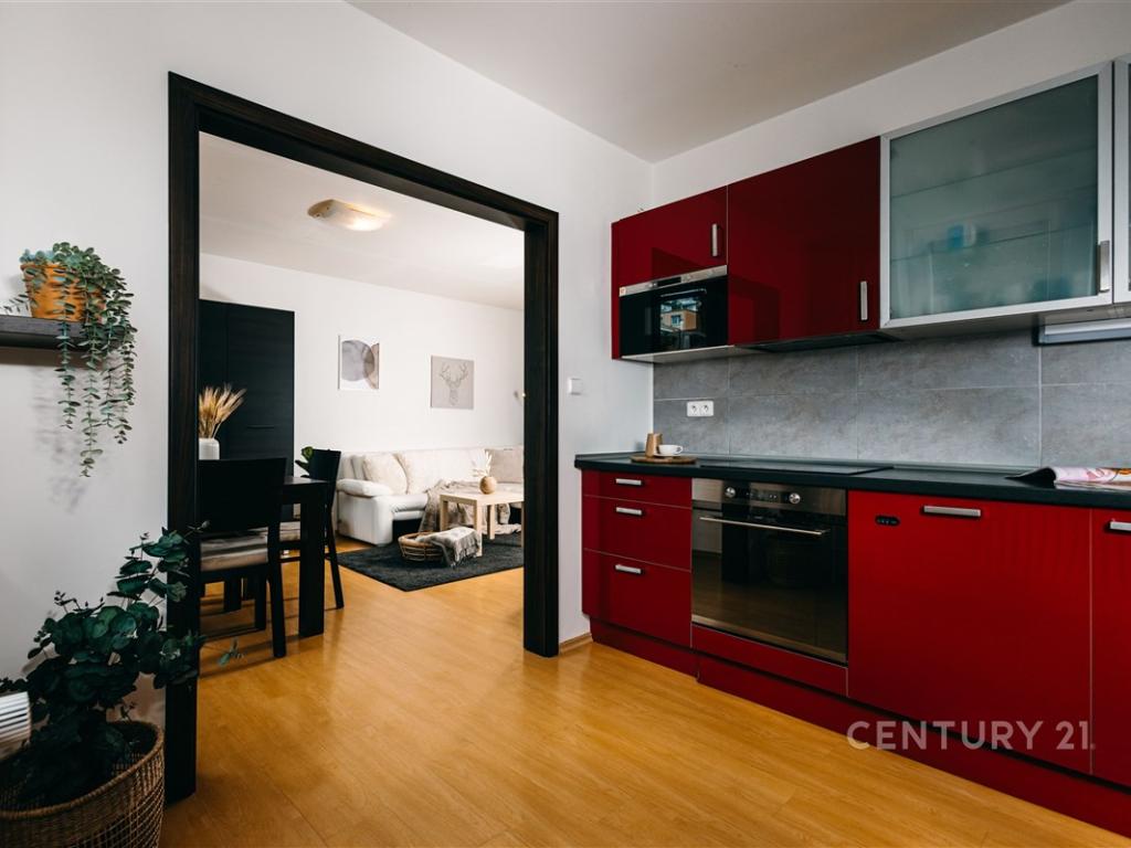 Pronájem bytu 3+kk 77 m2