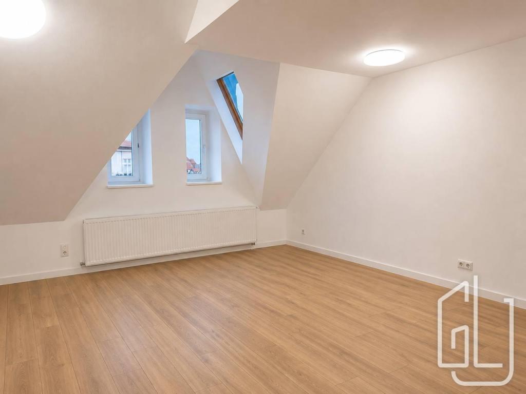 Pronájem bytu 3+kk 76 m2, Praha – náhled fotky 8
