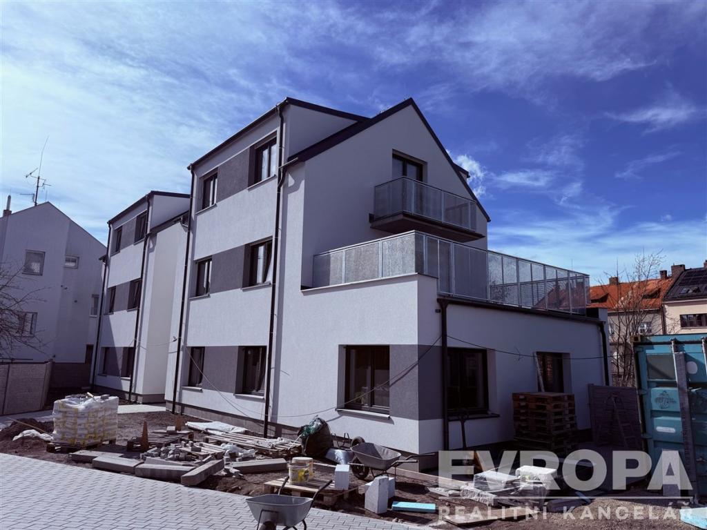 Pronájem bytu 2+kk 50 m2