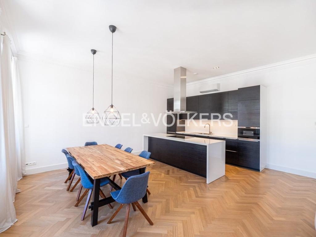Pronájem bytu 5+kk 172 m2