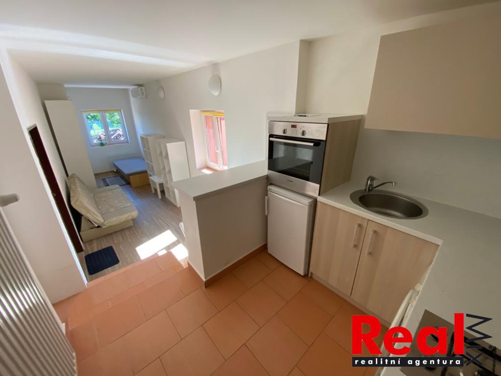 Pronájem bytu 1+kk 30 m2