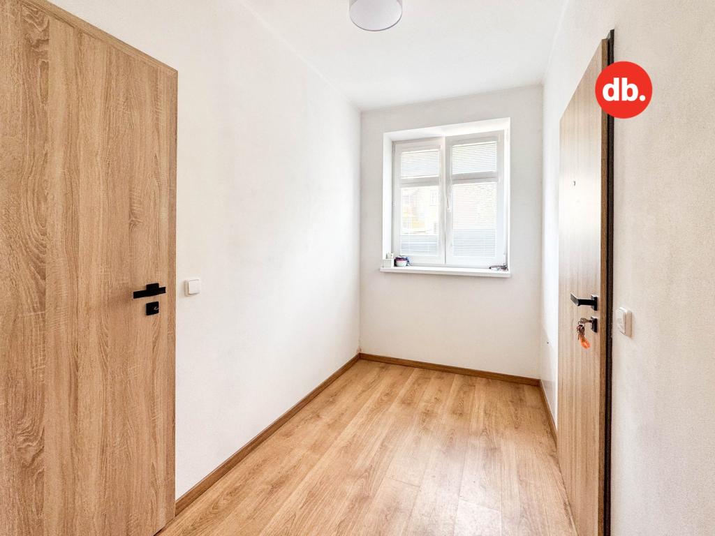 Pronájem bytu 1+kk 35 m2