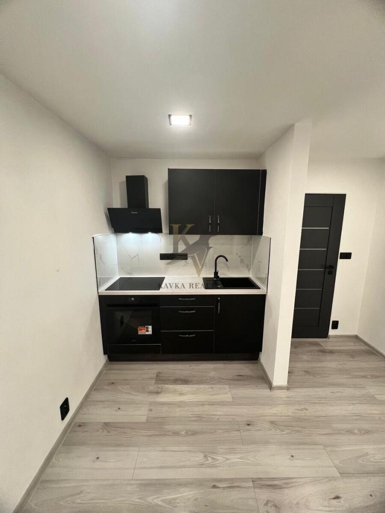 Pronájem bytu 1+kk 33 m2, Ostrava – náhled fotky 2