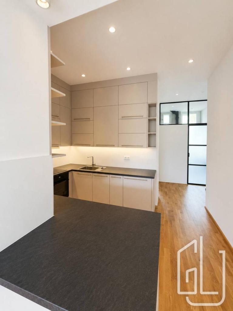 Pronájem bytu 2+kk 55 m2