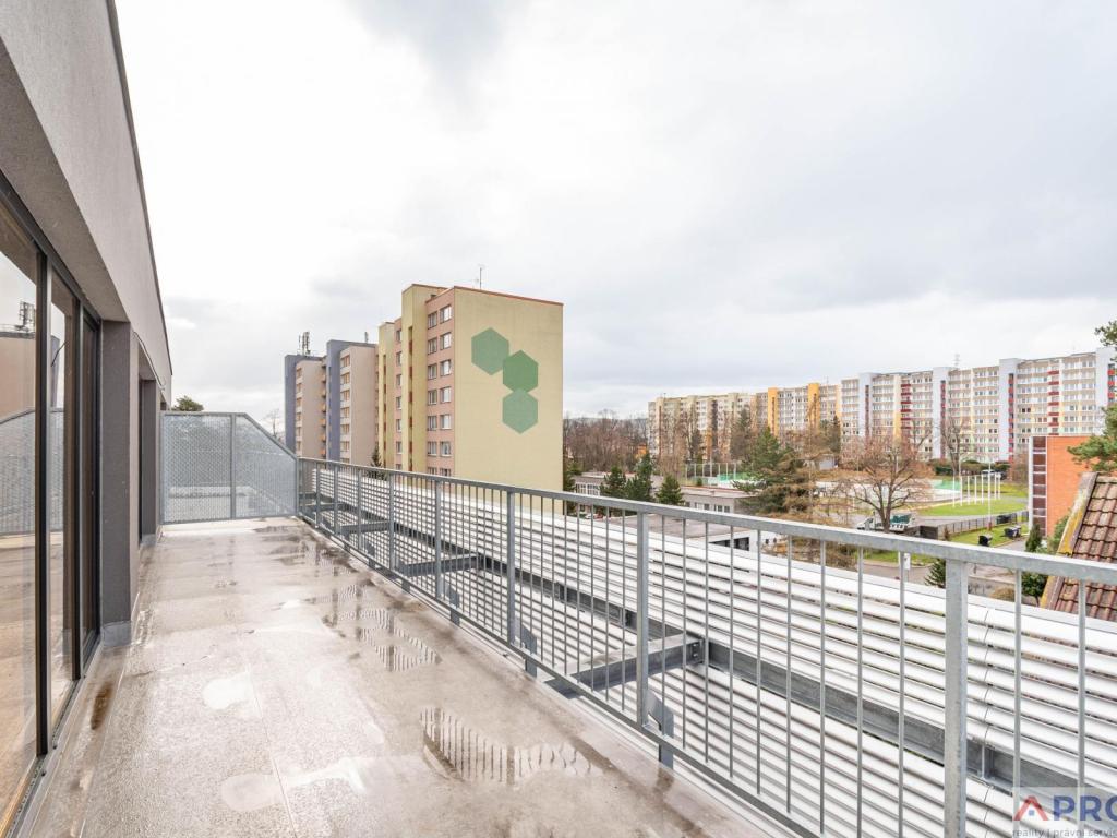 Pronájem bytu 3+kk 81 m2