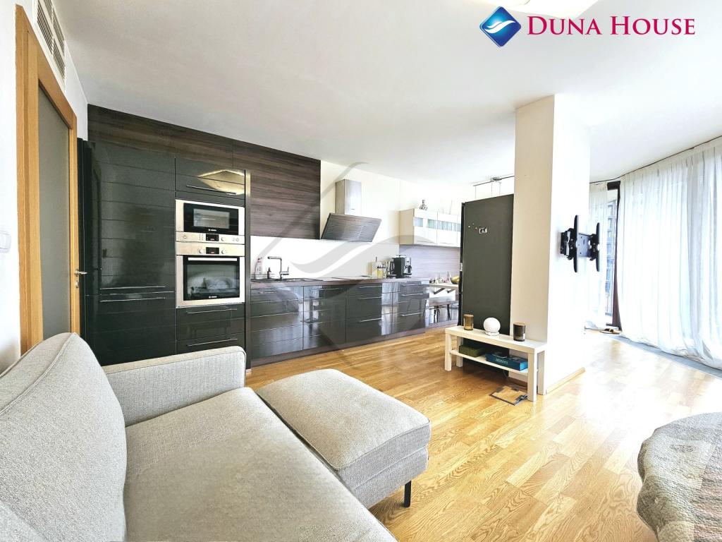 Pronájem bytu 1+kk 64 m2