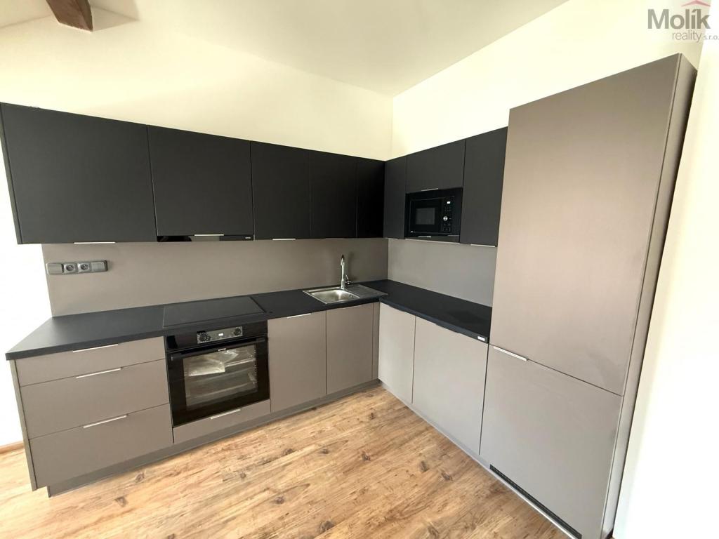 Pronájem bytu 2+kk 58 m2