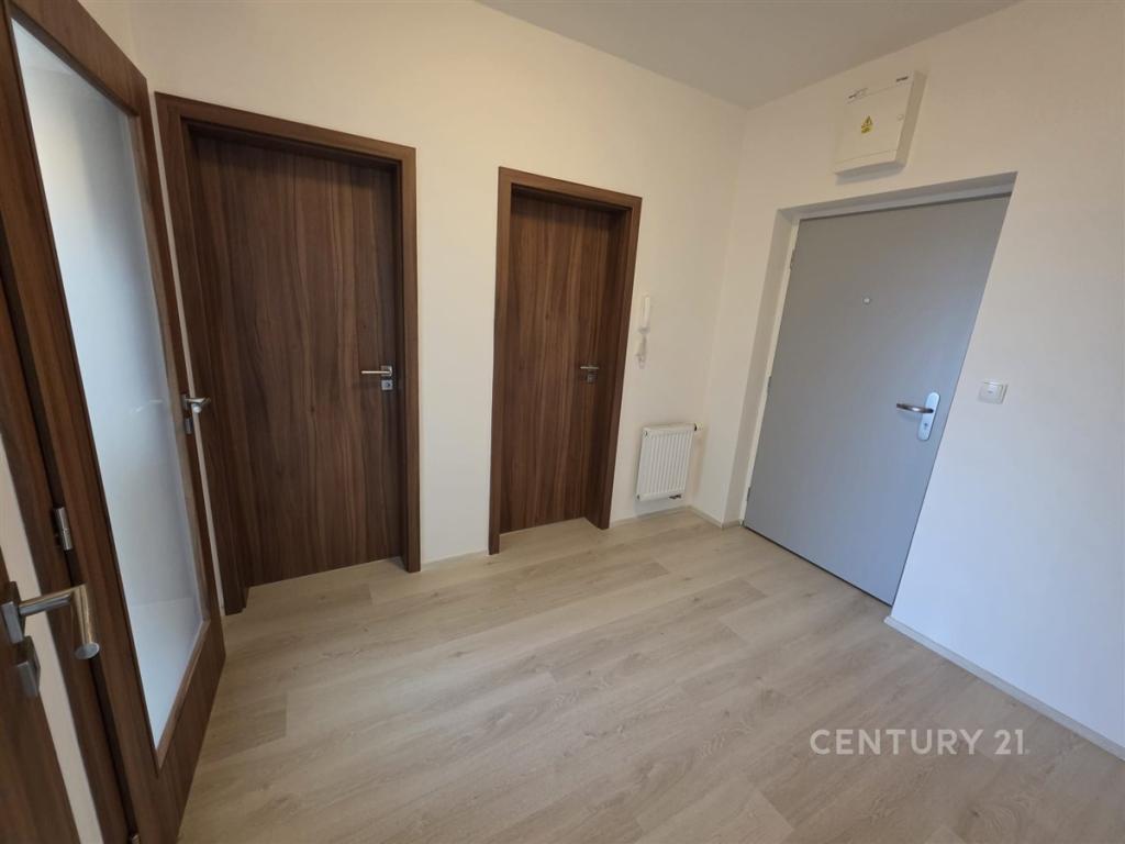 Pronájem bytu 2+kk 59 m2, Černošice – náhled fotky 20