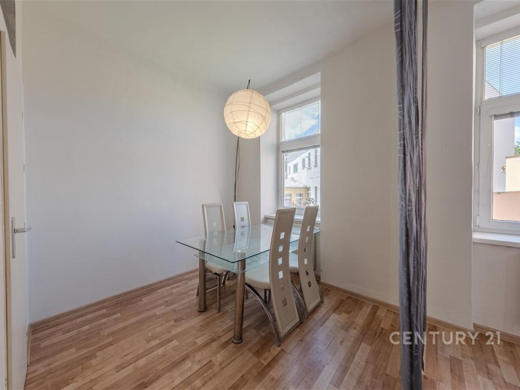 Pronájem bytu 3+kk 91 m² - Widok 6
