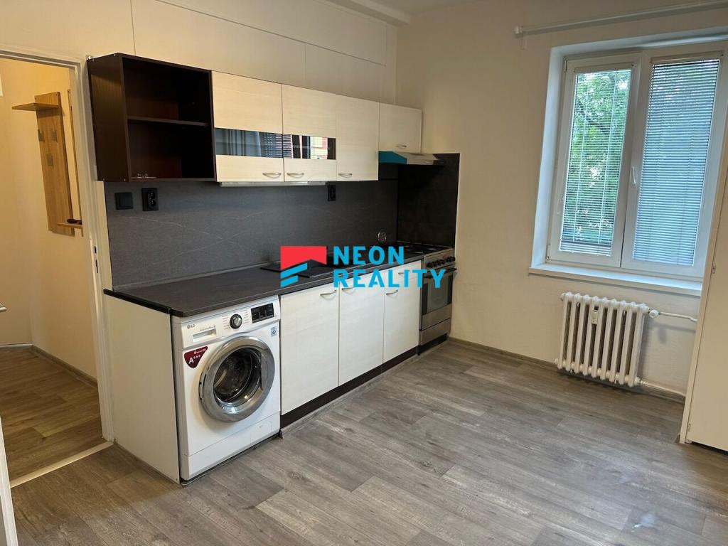Pronájem bytu 1+1 43 m2