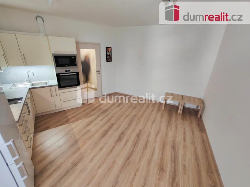 Pronájem bytu 1+kk 34 m2