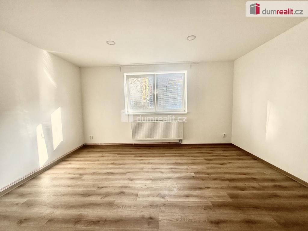 Pronájem bytu 1+1 37 m2