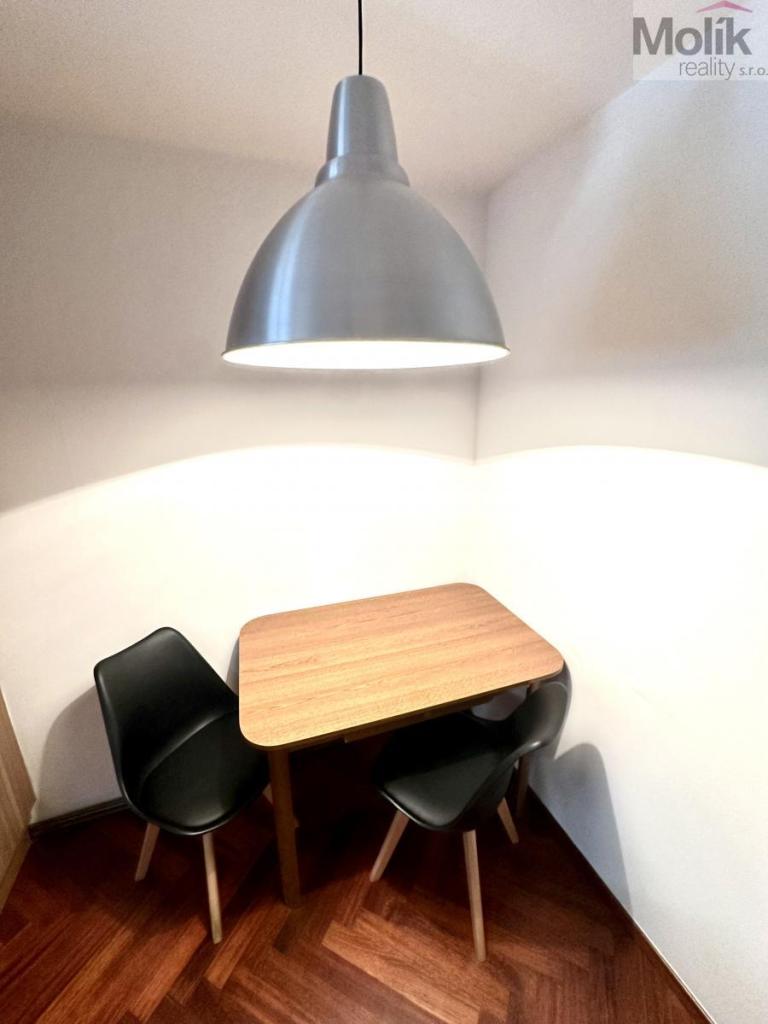 Pronájem bytu 2+1 56 m2