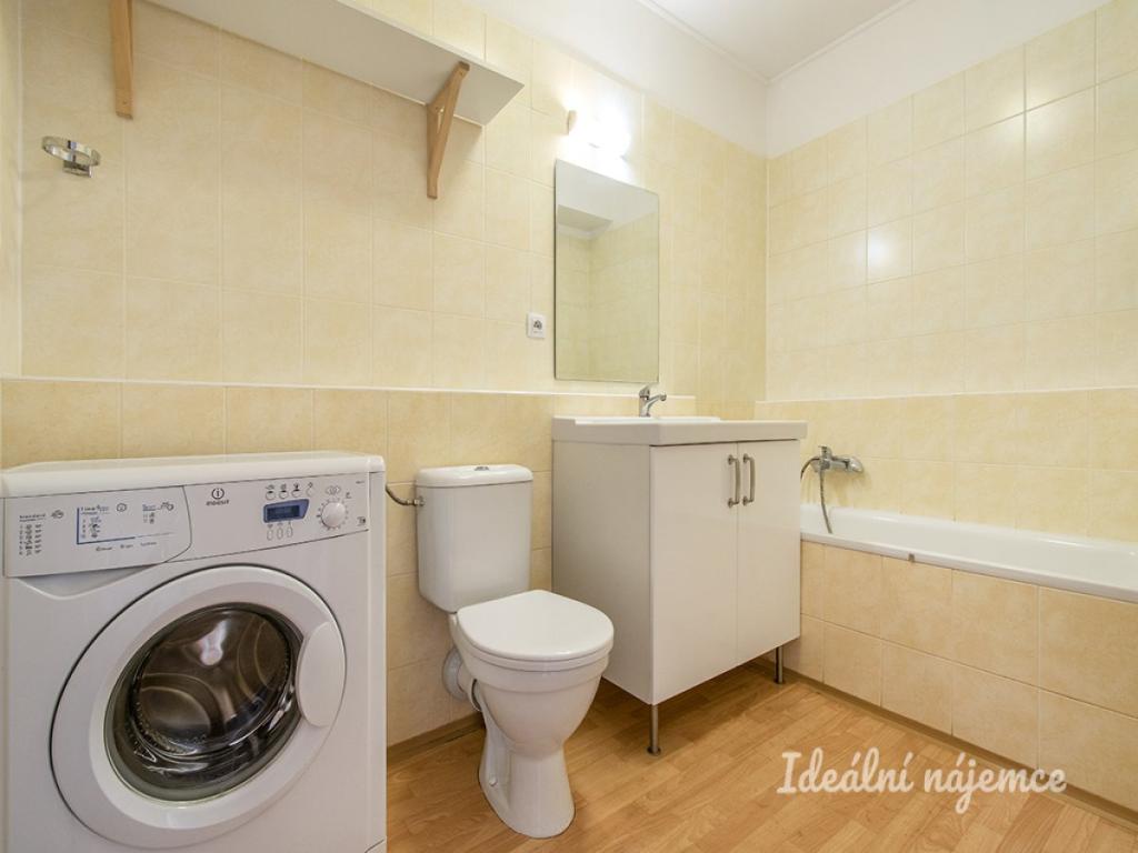 Pronájem bytu 1+kk 33 m2, Praha – náhled fotky 8