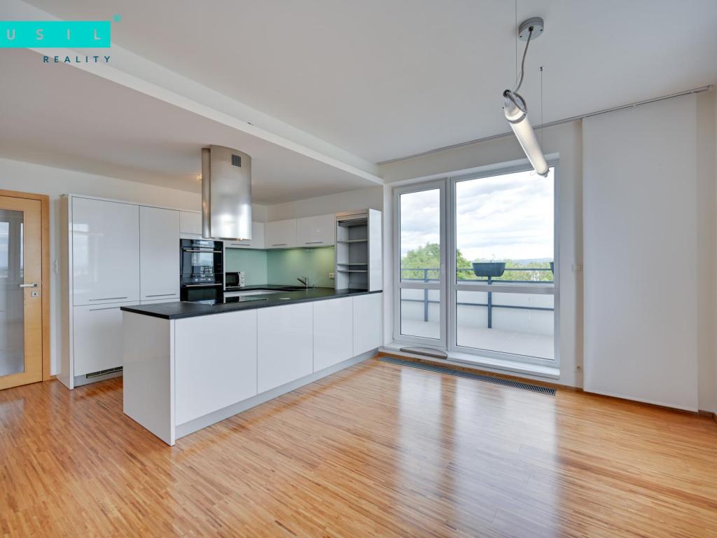 Pronájem bytu 4+kk 111 m2
