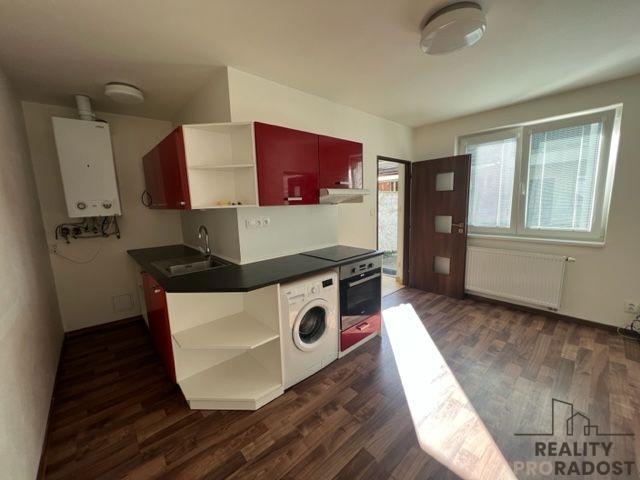 Pronájem bytu 2+kk 33 m2
