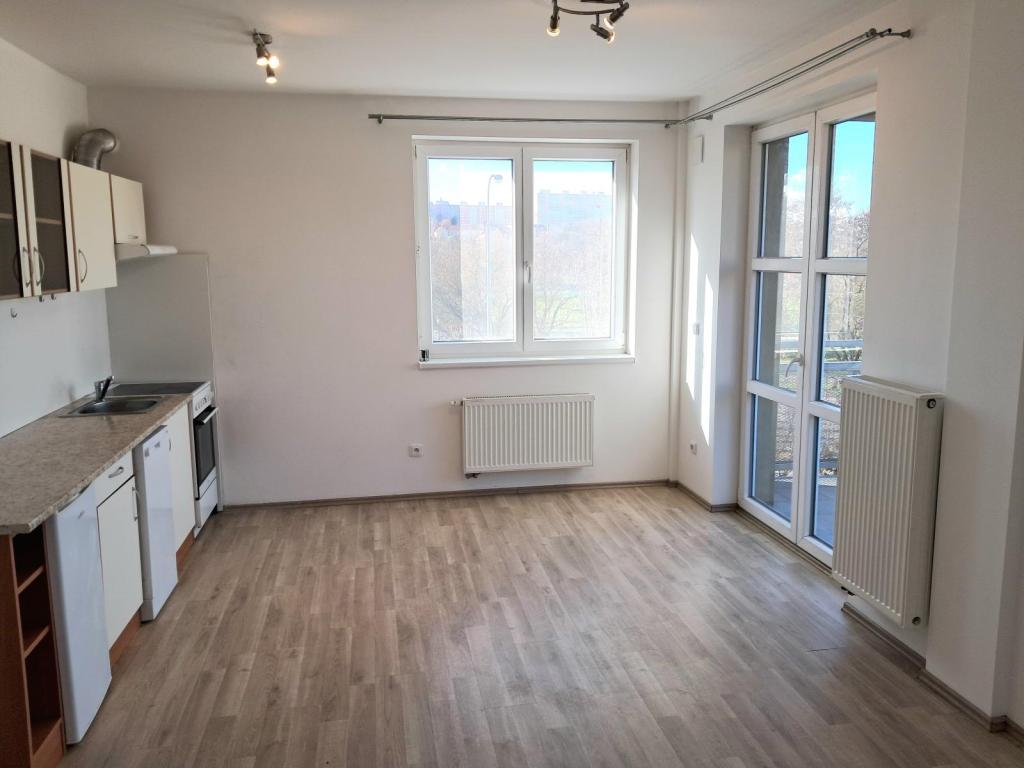 Pronájem bytu 1+kk 34 m2