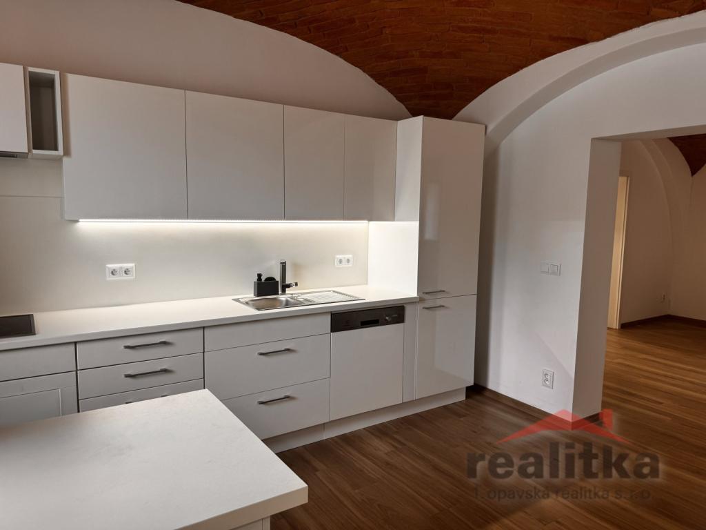 Pronájem bytu 3+1 84 m2