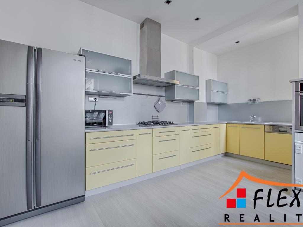 4-room apartment for rent · 122 m² · Ostrava — 1 068 €/mo