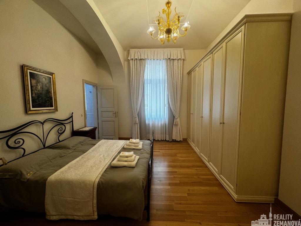 Pronájem bytu 4+kk 122 m2