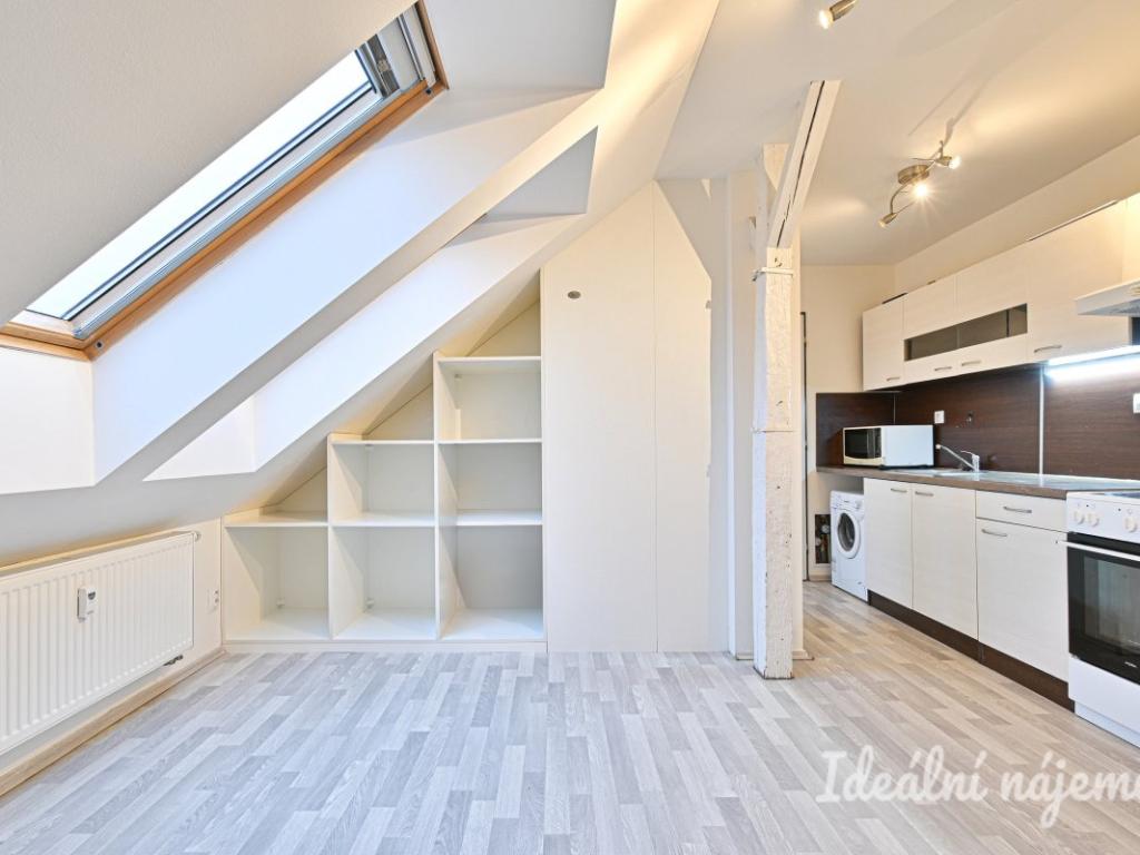 Pronájem bytu 2+kk 40 m2