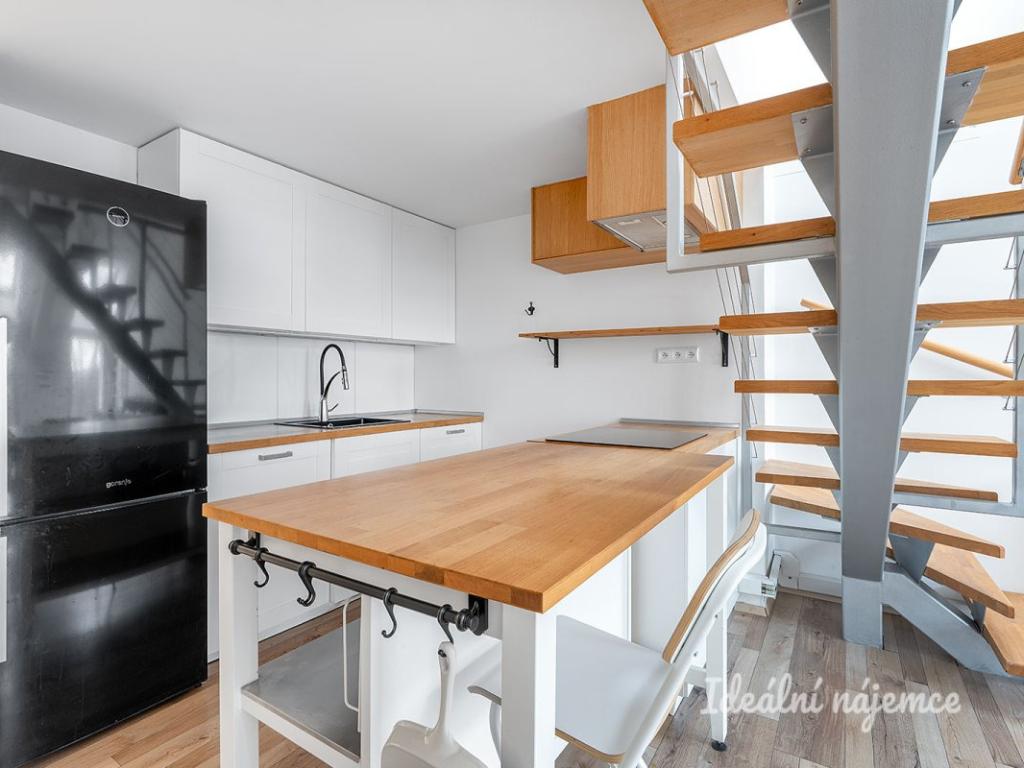 Pronájem bytu 2+kk 63 m2