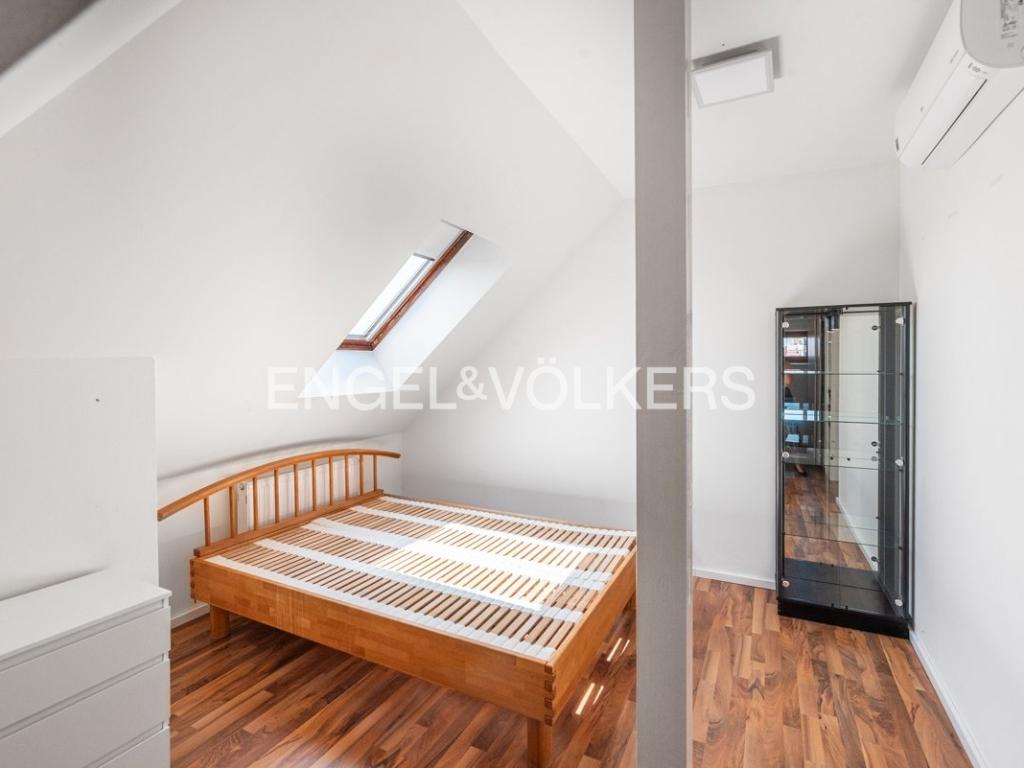 Pronájem bytu 4+kk 150 m2, Praha – náhled fotky 8
