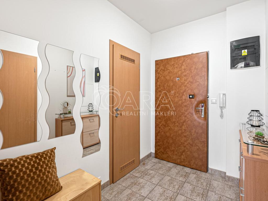 Prodej bytu 1+kk 51 m2, Praha – náhled fotky 16