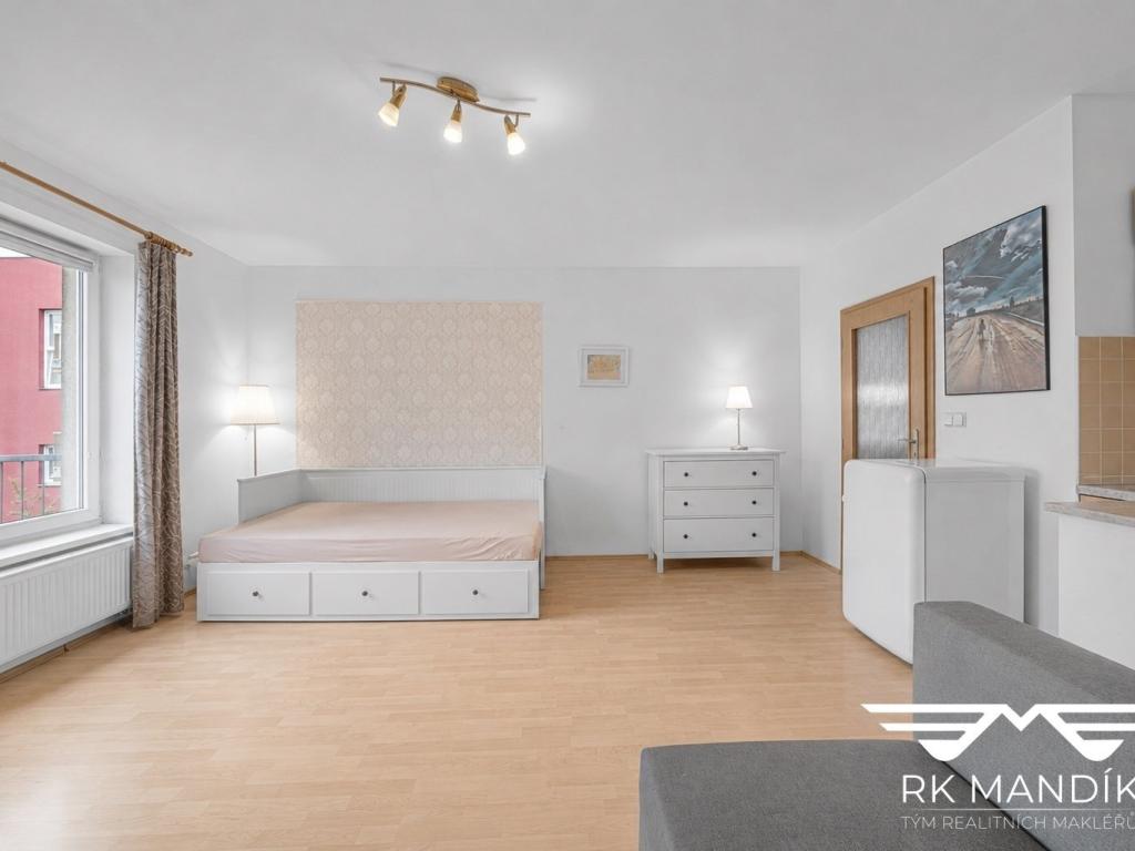 Pronájem bytu 1+kk 33 m2