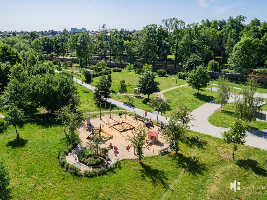 Pronájem bytu 3+kk 72 m2, Praha – náhled fotky 18