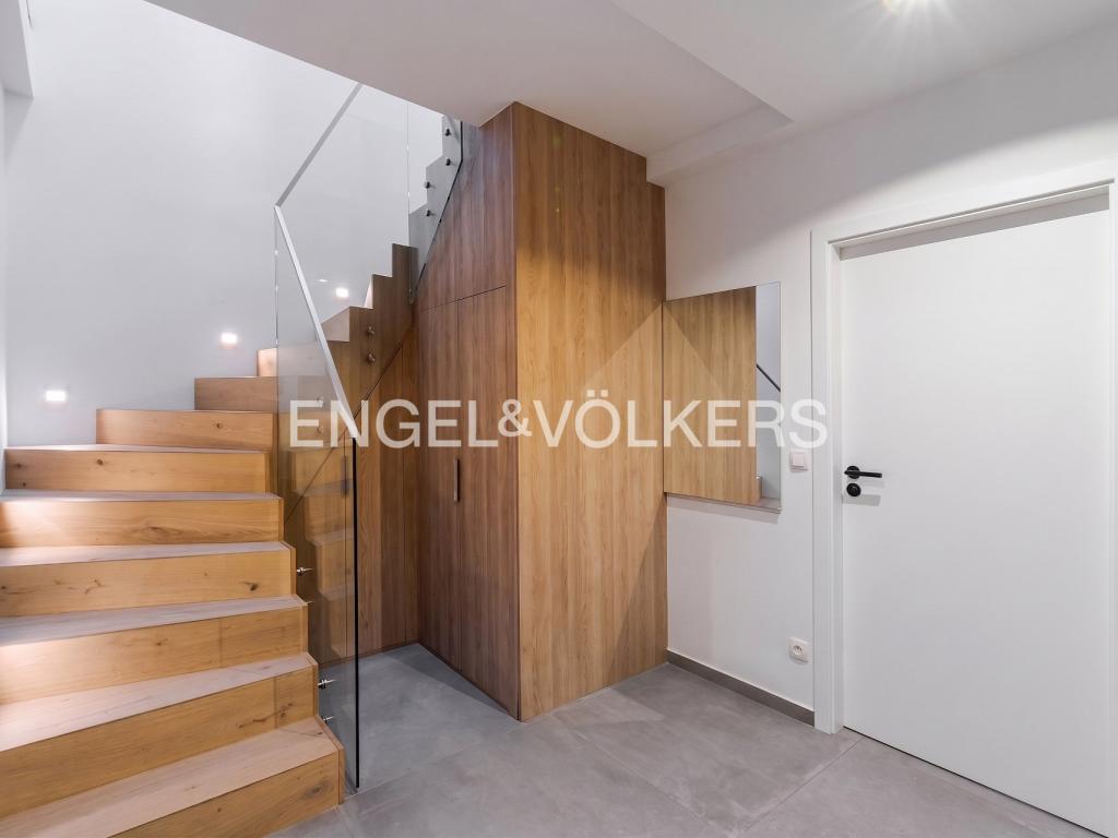 Pronájem bytu 3+kk 123 m2, Praha – náhled fotky 14