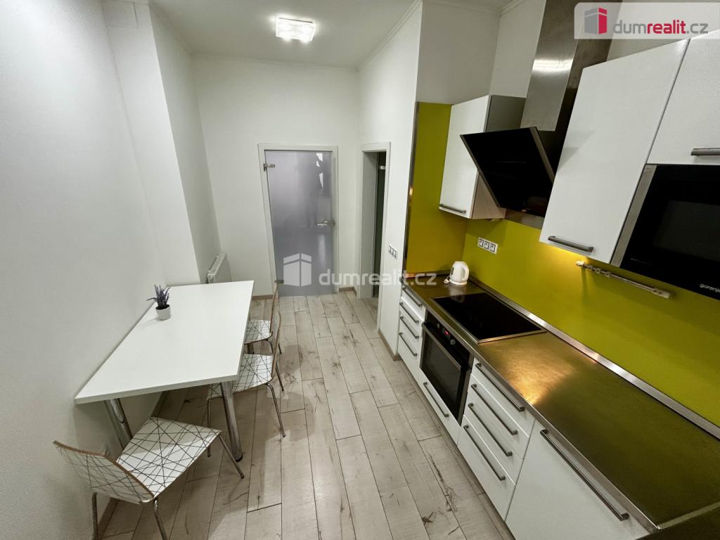 Pronájem bytu 1+1 38 m2