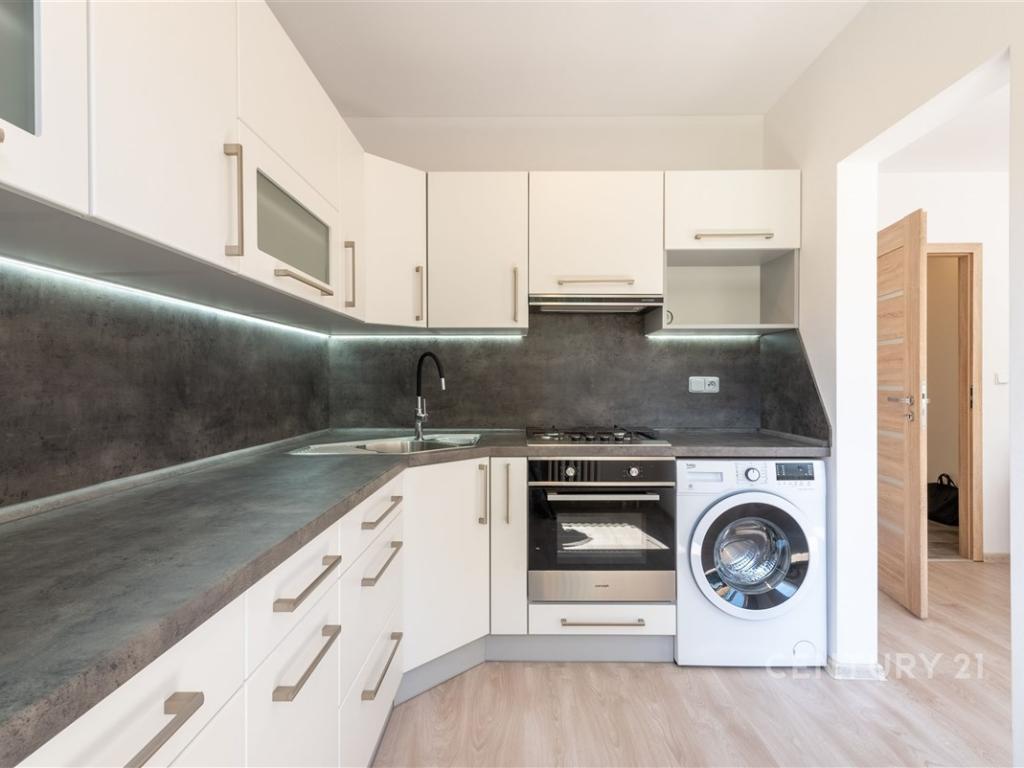 Pronájem bytu 2+1 45 m2