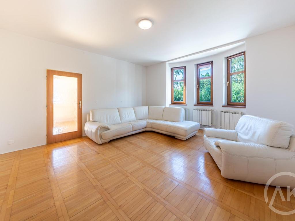 Pronájem bytu 3+1 102 m2