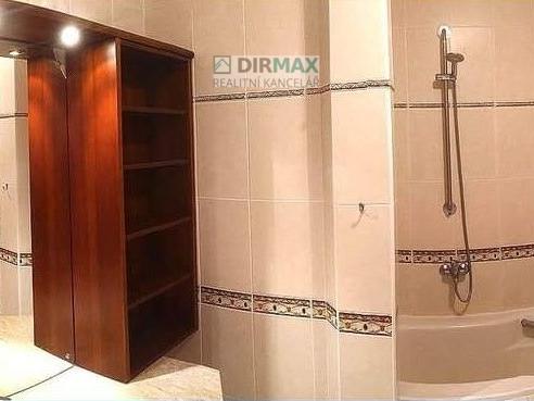Pronájem bytu pokoj 30 m2