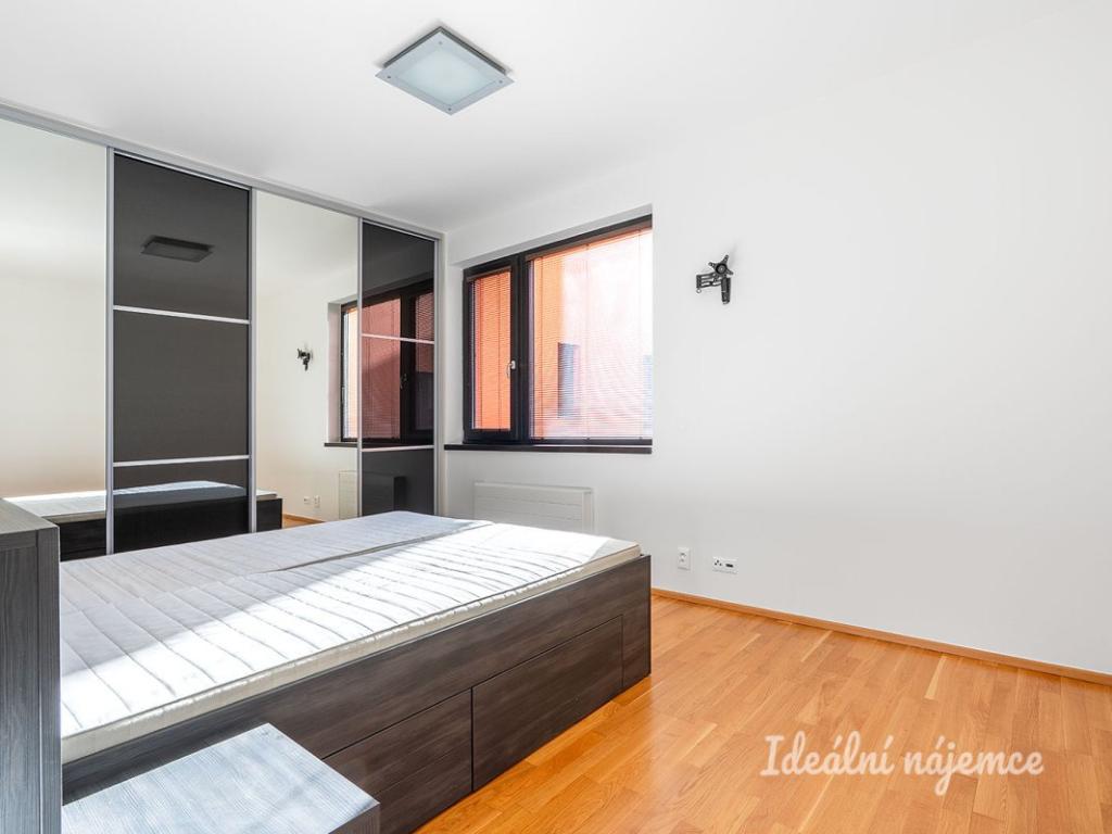 Pronájem bytu 2+kk 64 m2, Praha – náhled fotky 7