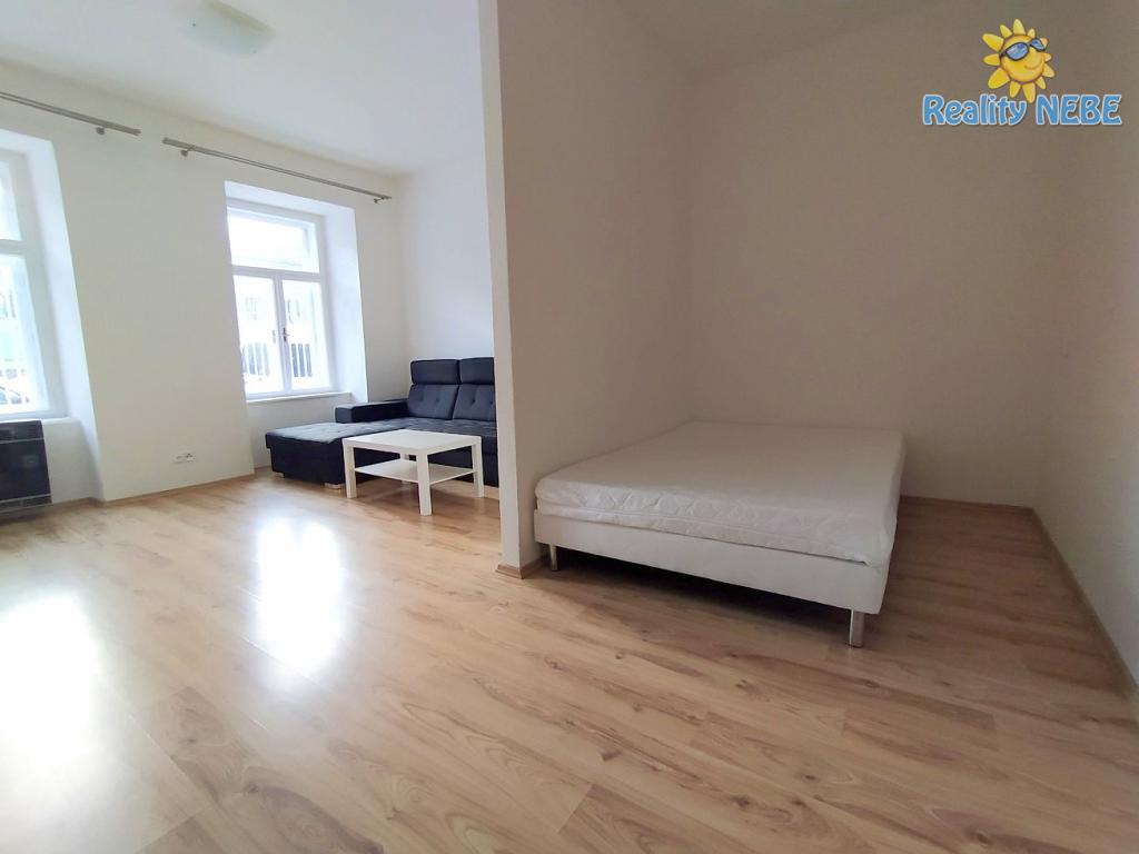 Prodej bytu 2+kk 42 m² – pohled 3