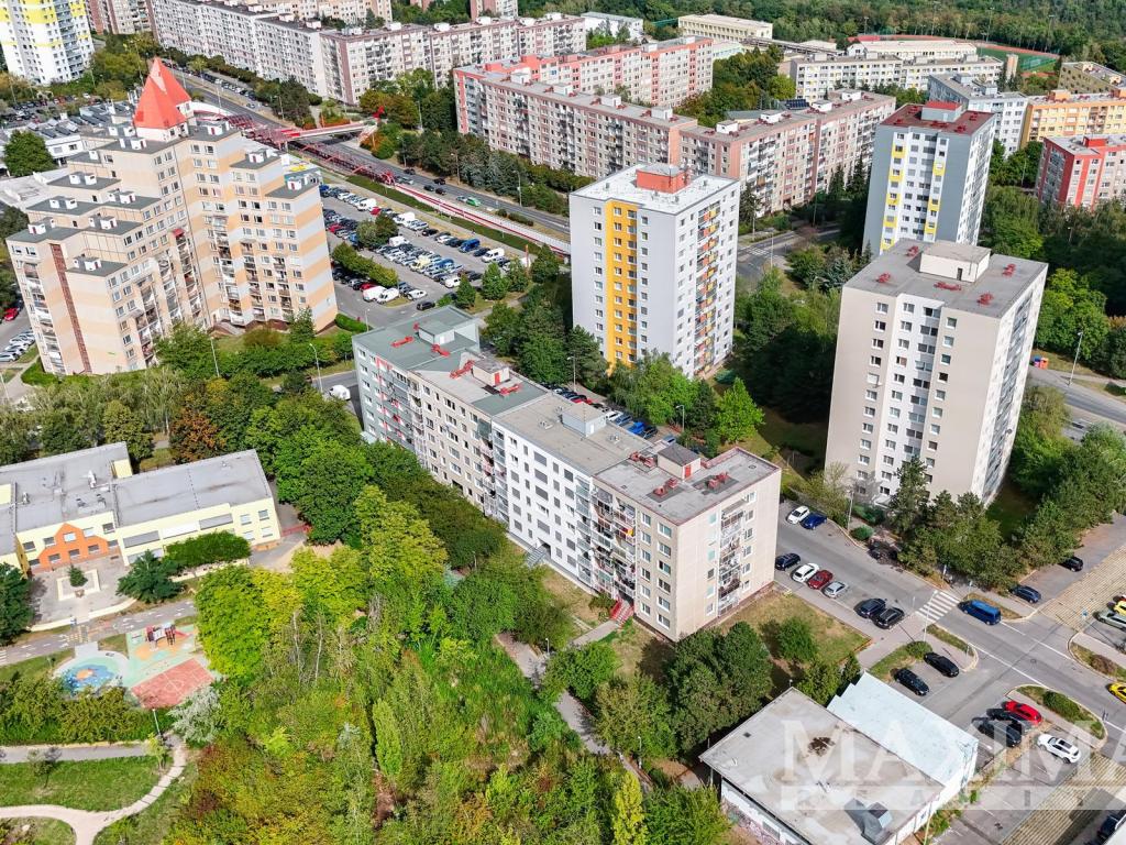 Prodej bytu 3+1 76 m2, Praha – náhled fotky 27