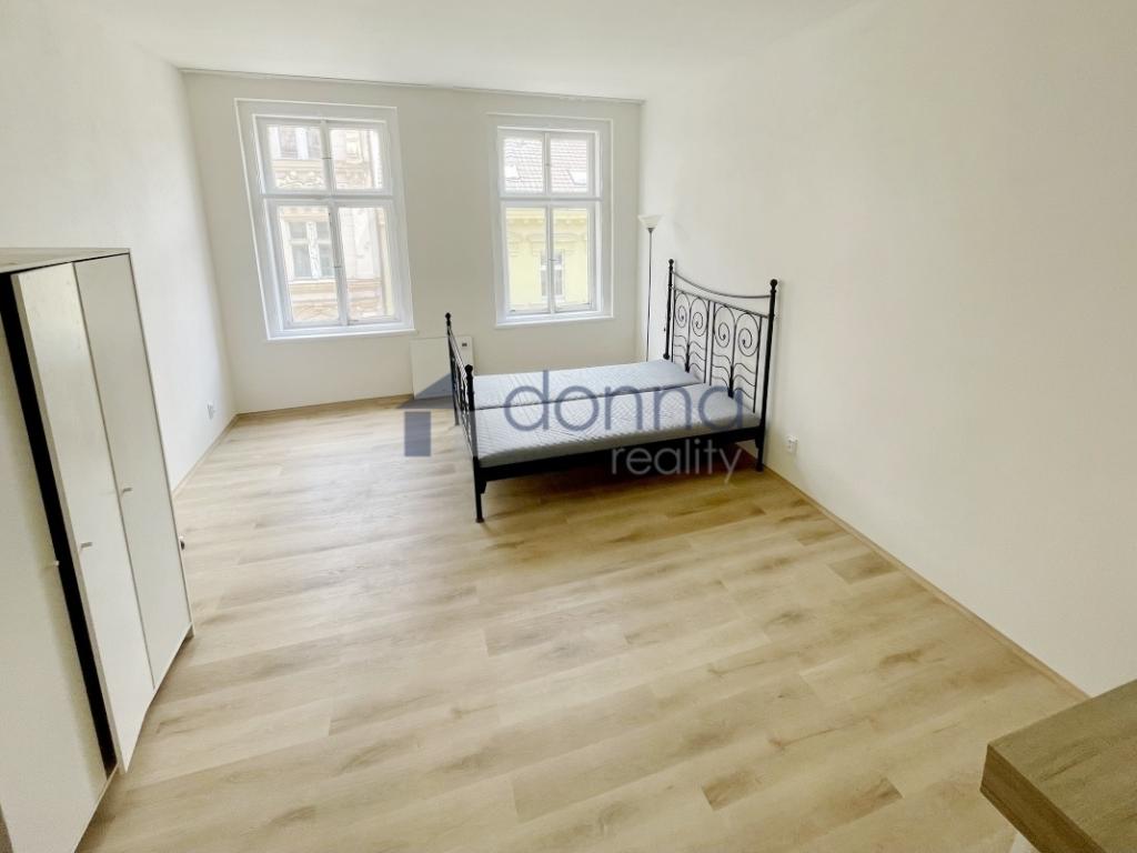 Pronájem bytu 1+1 42 m2