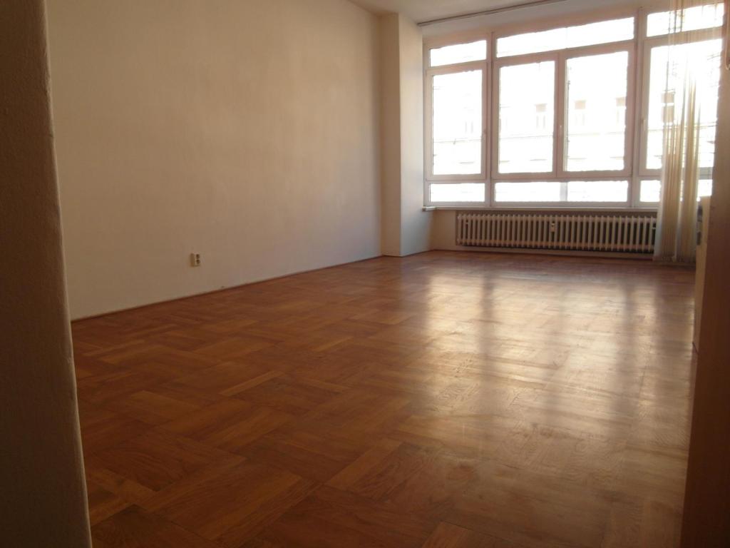 Listing 0