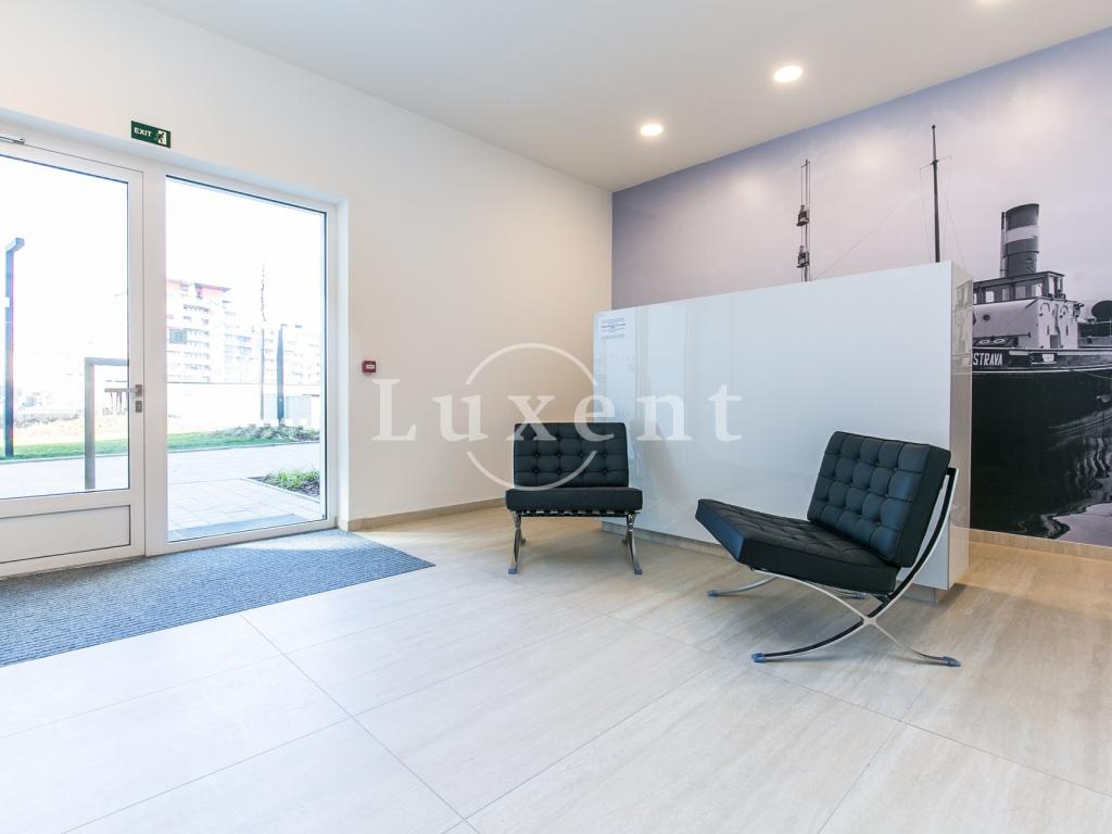 Pronájem bytu 2+kk 58 m2, Praha – náhled fotky 16