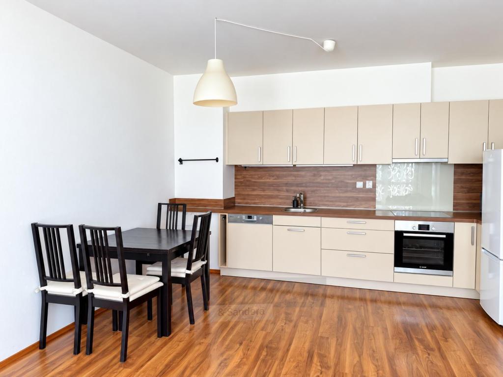 Pronájem bytu 2+kk 58 m2