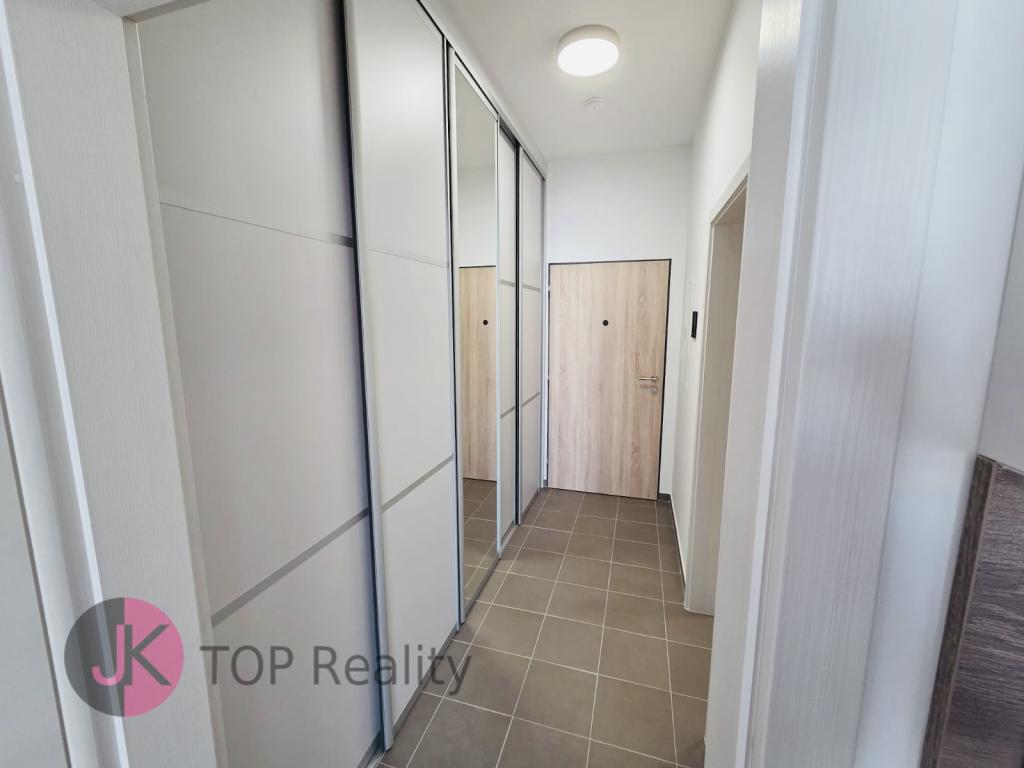Pronájem bytu 1+kk 32 m2