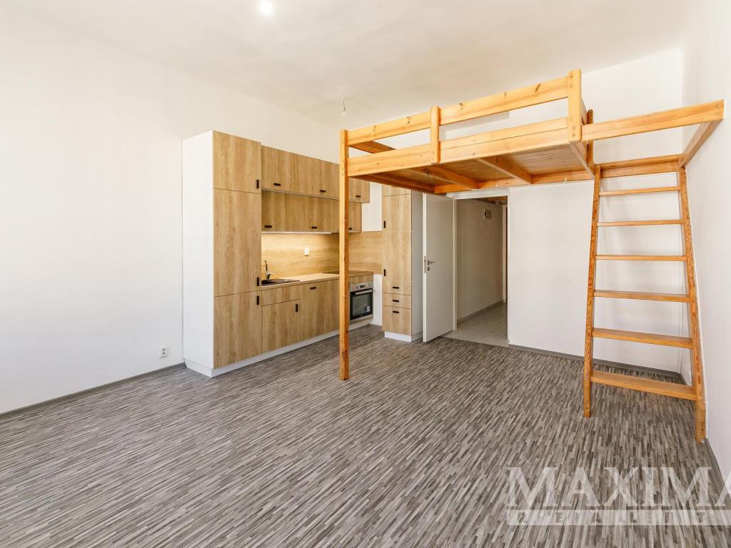 Pronájem bytu 1+kk 32 m2