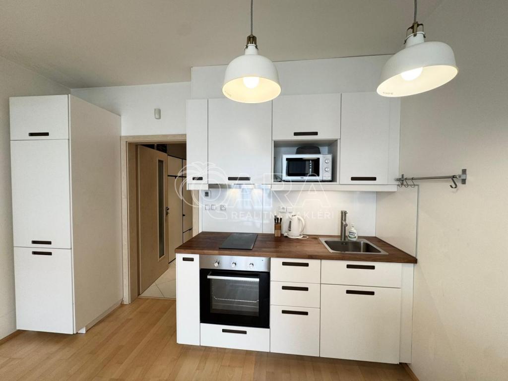 Pronájem bytu 1+kk 32 m2