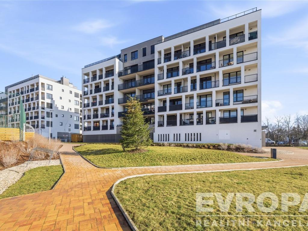 Pronájem bytu 2+kk 54 m2