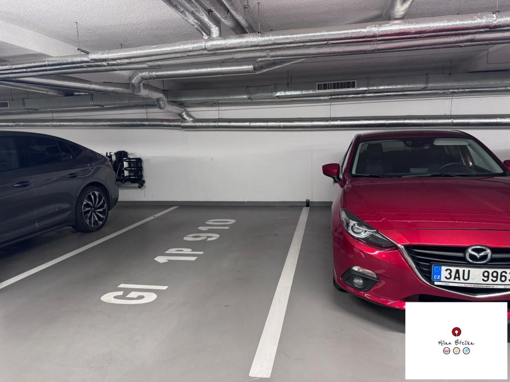 Pronájem bytu 2+kk 73 m2, Praha – náhled fotky 17