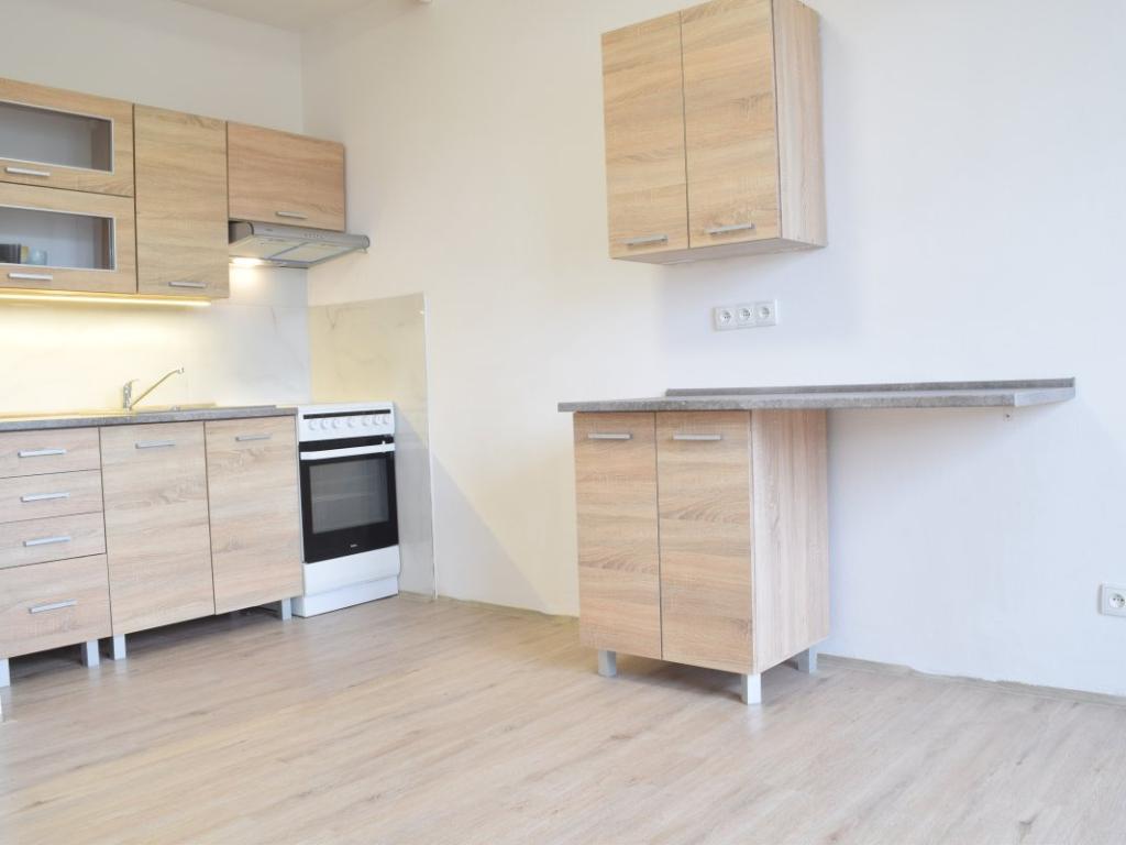 1-room apartment for rent · 44 m² · Ostrava — 408 €/mo