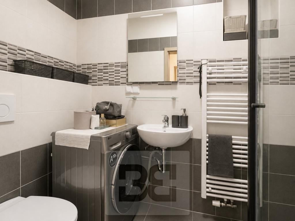 Prodej bytu 4+kk 88 m2, Praha – náhled fotky 10